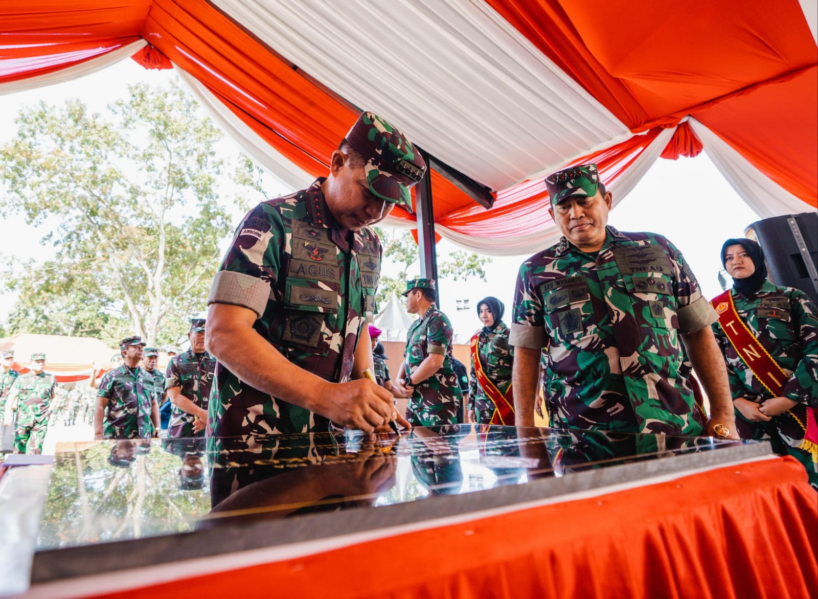 Panglima TNI Berikan Pengarahan Kepada Para Komandan Satuan Jajaran TNI