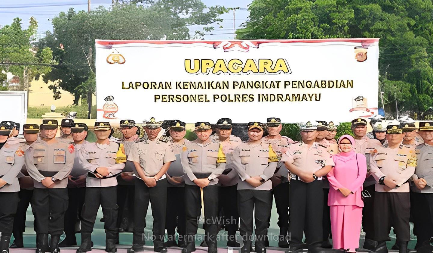 Polres Indramayu, H. Dani Sulistiana dan H. Subono Terima Penghargaan Kenaikan Pangkat Pengabdian